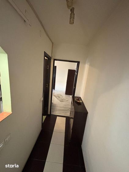 Apartament cu 2 camere nedecomandat, mobilat în Vasile Aaron