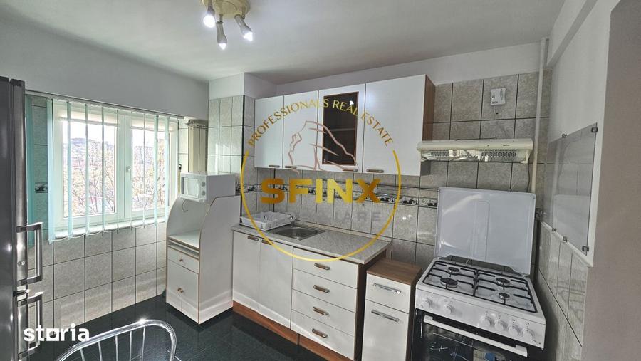 Apartament cu 3 camere decomandat, mobilat în Centrul Civic