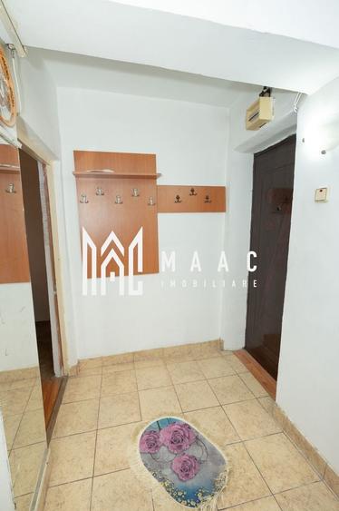 Apartament cu 3 camere semidecomandat în Petrișor