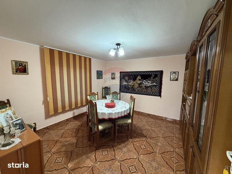 Casă cu 4 camere în Verdea