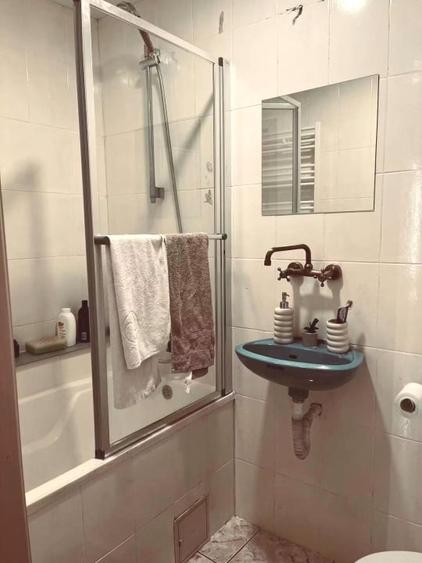 Garsonieră decomandată, mobilată în Cetate