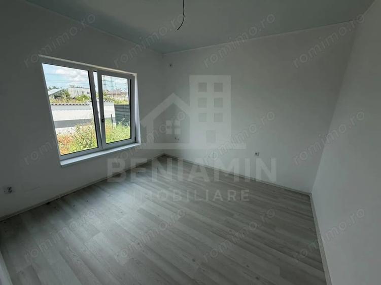 Casa-3 Dormitore-3 bai-Teren 300mp-Damila str Ficusului-La cheie - 2