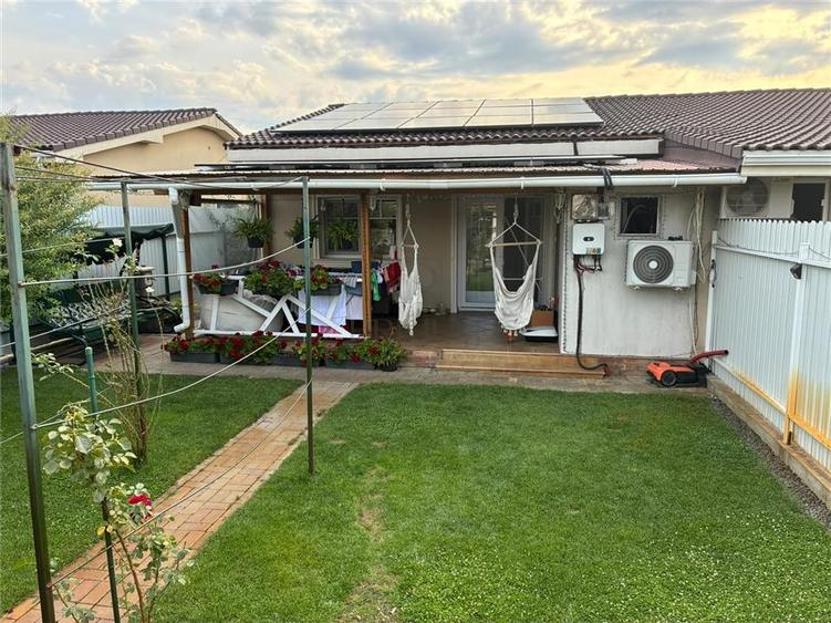 Duplex cu 3 camere cu Canalizare în Moșnița Nouă