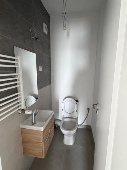 Penthouse cu 4 camere decomandat în Parcul Carol