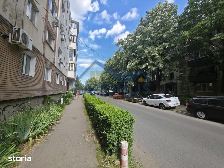 Apartament cu 2 camere decomandat, mobilat în Democrației