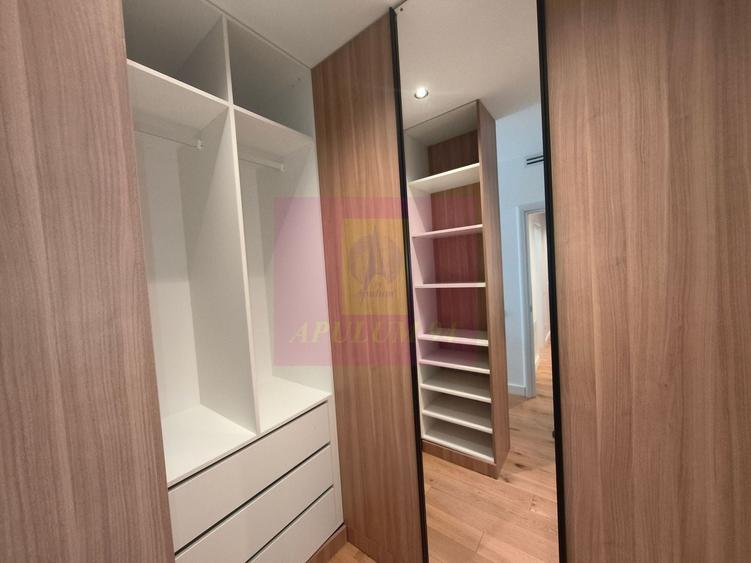 Apartament cu 3 camere decomandat, mobilat în Sud-Est
