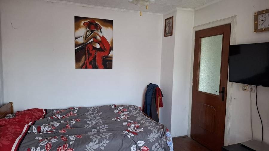 Casă individuală cu 5 camere cu Teren 567 Mp în Mihai Bravu