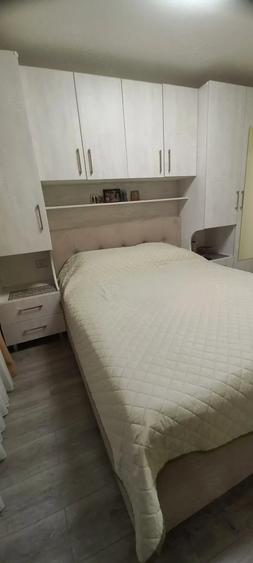 Apartament cu 4 camere semidecomandat în Central