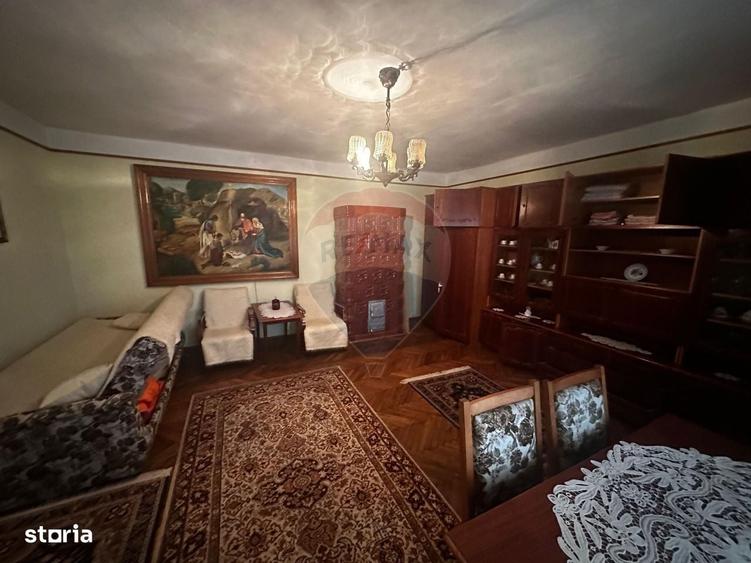 Casă cu 3 camere în Prislop