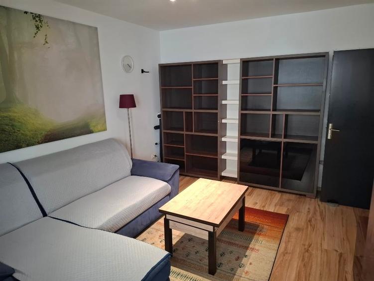 Apartament cu 3 camere decomandat, mobilat în 1 Decembrie 1918