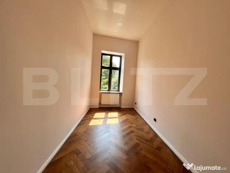 Casă cu 4 camere cu Teren 200 Mp în Central