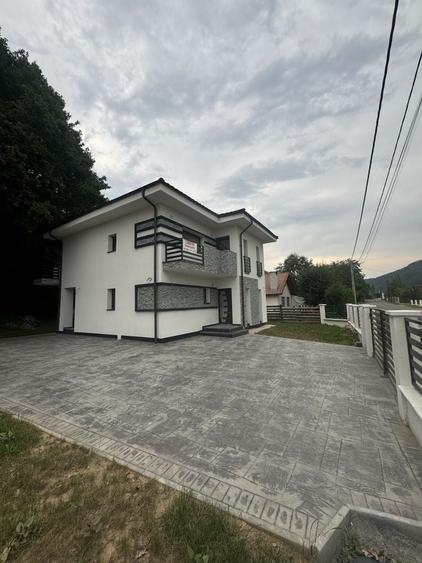 Casă cu 4 camere în Tăuții-Măgherăuș