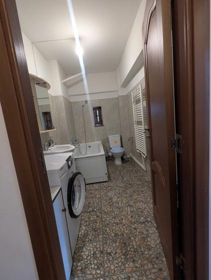Garsonieră decomandată în Central