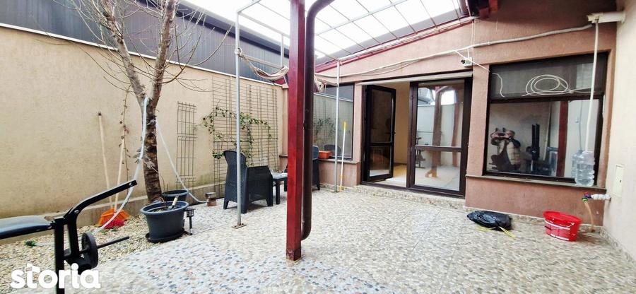 Apartament cu 2 camere în Central — fotografia 1