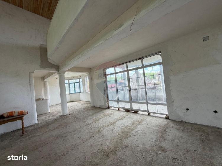 Casă cu 4 camere în Hovrila
