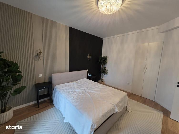 Apartament cu 3 camere semidecomandat în Universitate