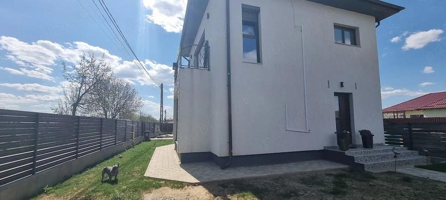 Casă cu Teren 450 Mp în Valea Mare