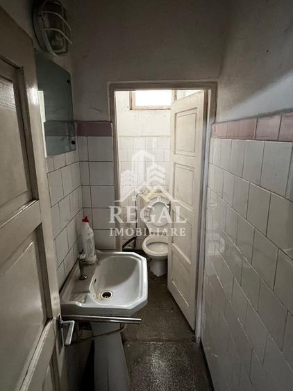 Spațiu comercial, de 40 mp, în Central