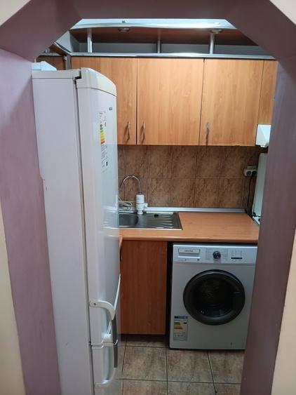 Garsonieră decomandată în Manolești