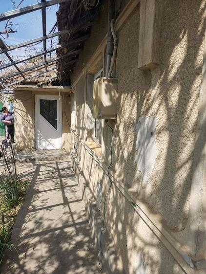 Casă cu 3 camere în Hârșova