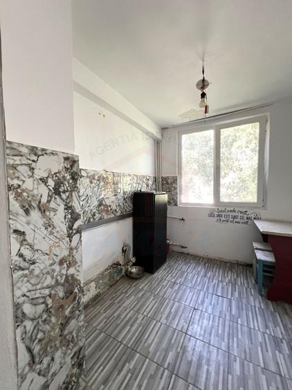 Apartament cu 2 camere semidecomandat în Țiglina 1