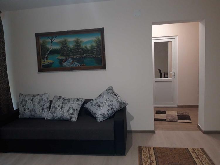 Inchiriez apartament 2 camere,zona Cuza Voda - 5