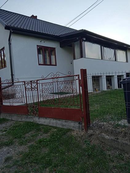 Casă cu Teren 1100 Mp în Nord