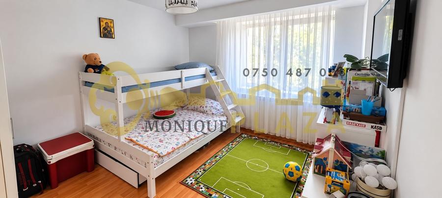 Apartament cu 4 camere decomandat, mobilat în Ultracentral