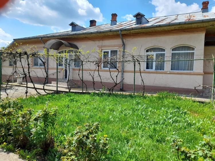 Casă individuală cu 5 camere cu Teren 1260 Mp în Afumați