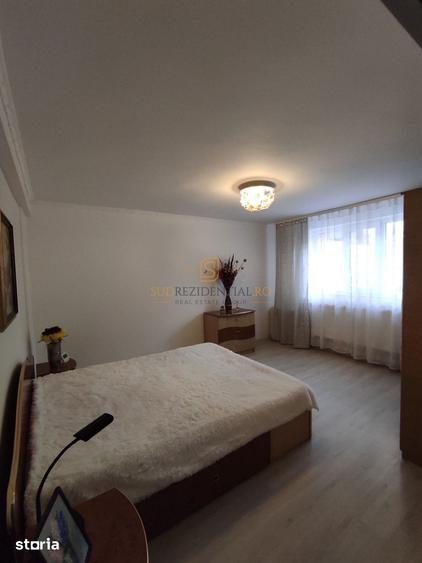 Casă cu 6 camere cu Teren 450 Mp în Dristor