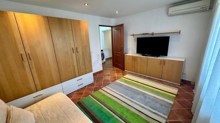Apartament cu 2 camere decomandat în Decebal