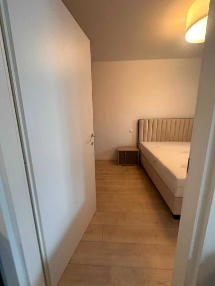 Apartament cu 2 camere semidecomandat în Ostratu