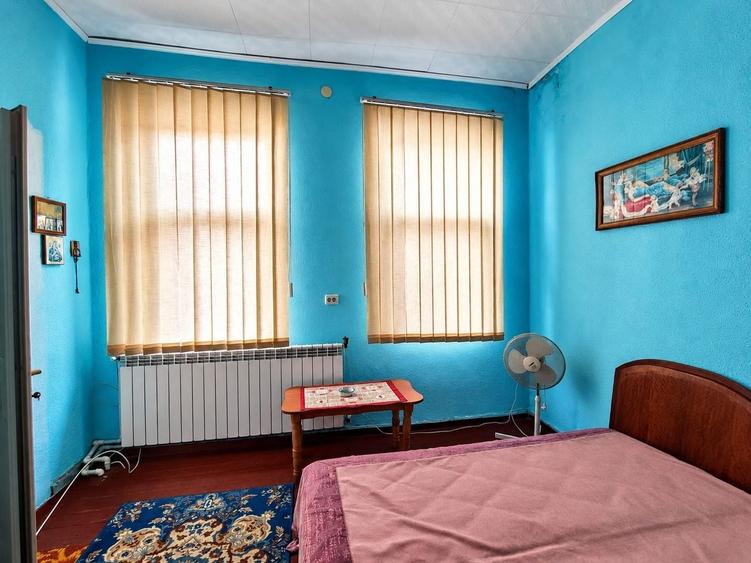 Casă individuală cu 3 camere cu Canalizare în Ultracentral