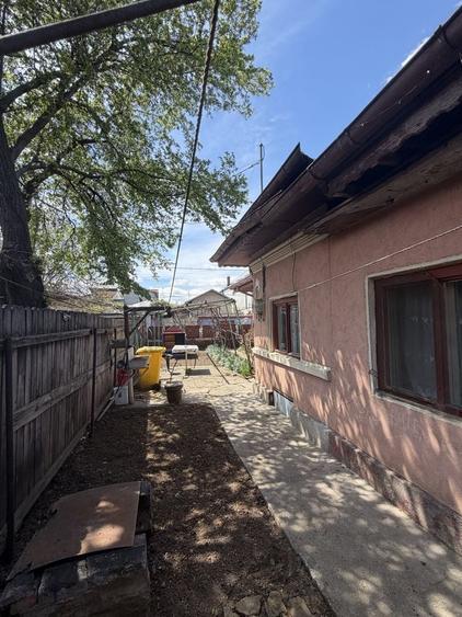 Casă cu 3 camere în Central
