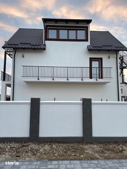 Casă cu 9 camere cu Teren 501 Mp în Sânpetru