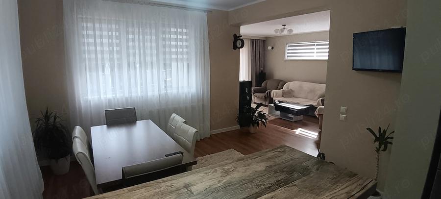 Casă cu Teren 300 Mp în Central