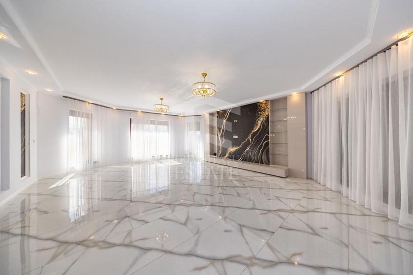 Casă individuală cu 6 camere cu Canalizare în Exterior Est