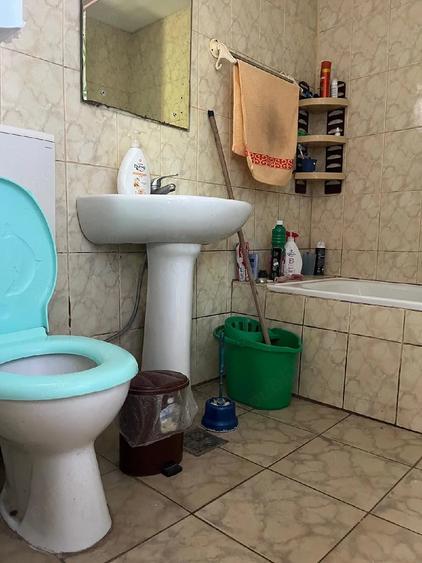 Casă cu 3 camere cu Teren 1800 Mp în Poarta Albă