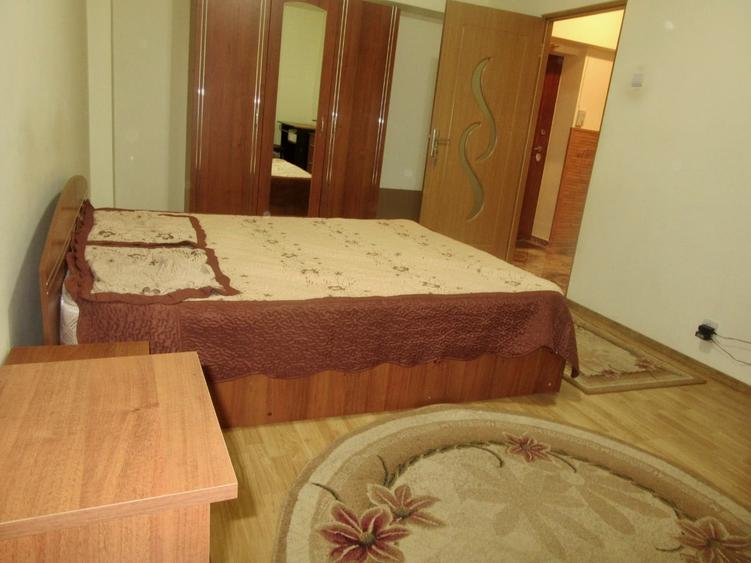 Apartament cu 2 camere decomandat în Bd. Independenței