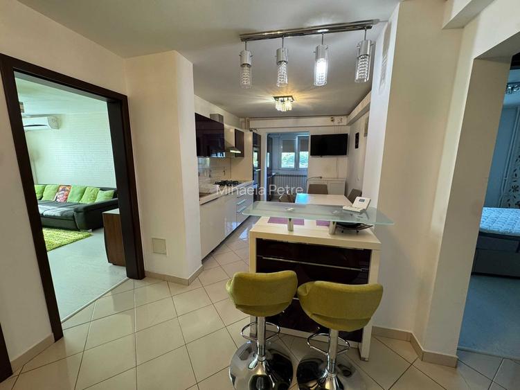 Inchiriez apartament 4 camere Crangasi | 88 mp | Centrala proprie | 2 bai | Parcare | Metrou