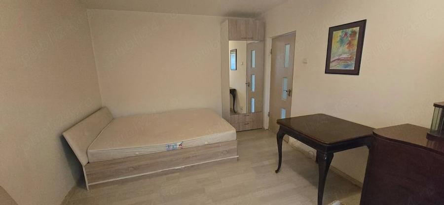 Garsonieră decomandată în Berceni