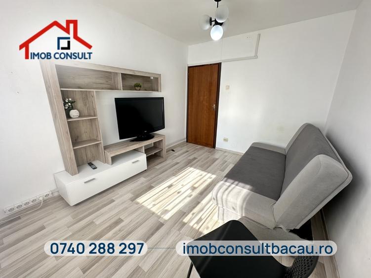 Apartament cu 3 camere decomandat în 9 Mai