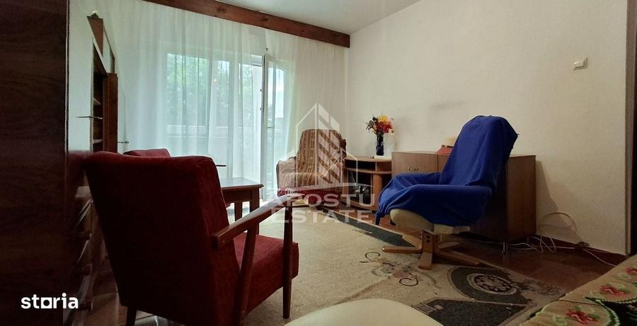 Apartament cu 2 camere semidecomandat în Micălaca