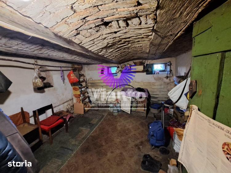 Casă cu 3 camere cu Teren 800 Mp în Slimnic