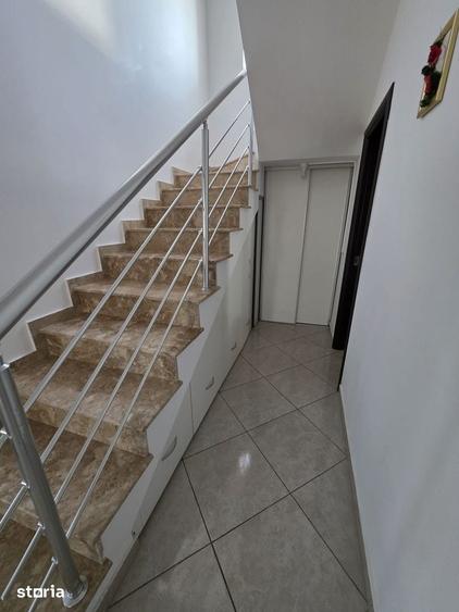 Casă individuală cu 4 camere cu Canalizare în Ciorogârla