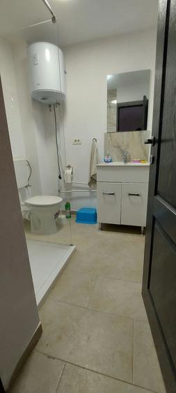 Casă cu 6 camere cu Teren 1800 Mp în Dudeștii Noi