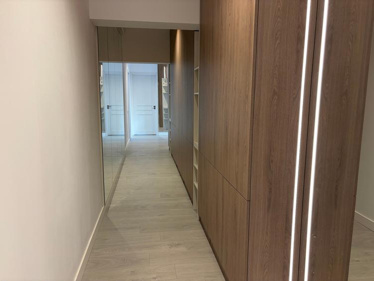 Apartament cu 3 camere decomandat în Militari