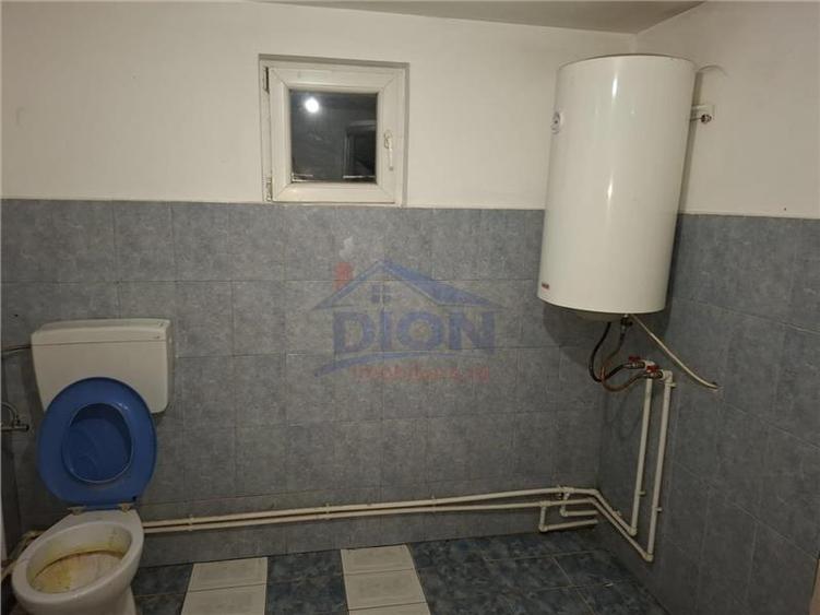 Casă individuală cu 2 camere cu Canalizare în Central