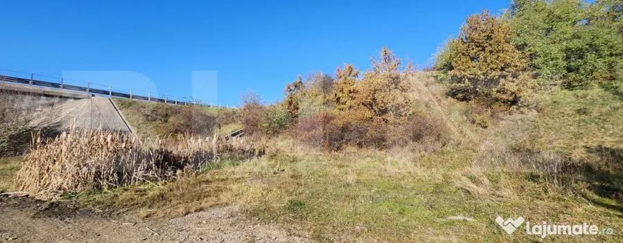 Teren de 963 mp, în Gilău