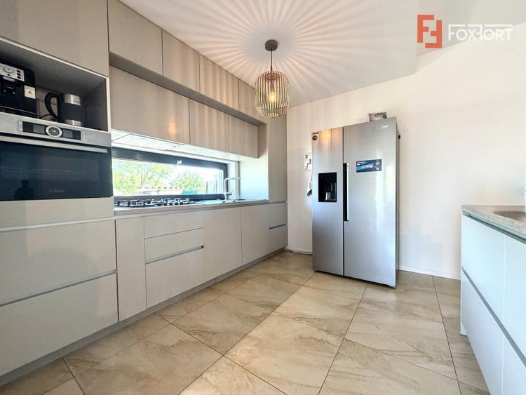 Duplex cu 4 camere cu Teren 430 Mp în Sânandrei
